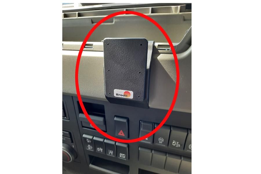 Proclip Volvo FM series 21- Center mount -extra stark